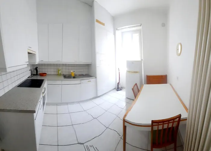 Ampia Maison d'hôtes Locarno