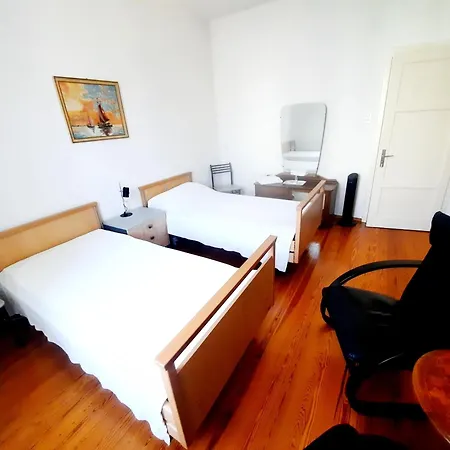 Ampie لوكارنو